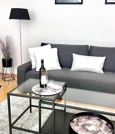 公寓 90qm Designerwohnung Mit Kueche Und Jacuzzi In Do-city 多特蒙德