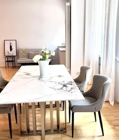 90qm Designerwohnung Mit Kueche Und Jacuzzi In Do-city * 多特蒙德