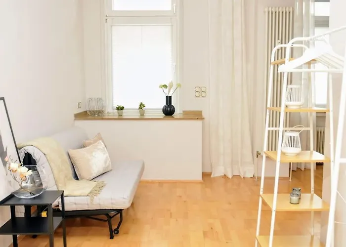 90qm Designerwohnung Mit Kueche Und Jacuzzi In Do-city Apartmán