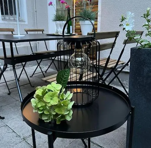 90qm Designerwohnung Mit Kueche Und Jacuzzi In Do-city Apartmán