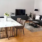 Διαμέρισμα 90qm Designerwohnung Mit Kueche Und Jacuzzi In Do-city *