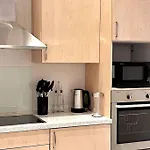90qm Designerwohnung Mit Kueche Und Jacuzzi In Do-city * Dortmund
