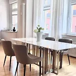 Διαμέρισμα 90qm Designerwohnung Mit Kueche Und Jacuzzi In Do-city