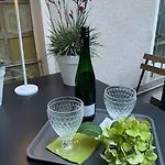 Διαμέρισμα 90qm Designerwohnung Mit Kueche Und Jacuzzi In Do-city *