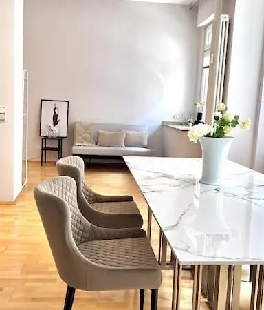 90qm Designerwohnung Mit Kueche Und Jacuzzi In Do-city Daire *