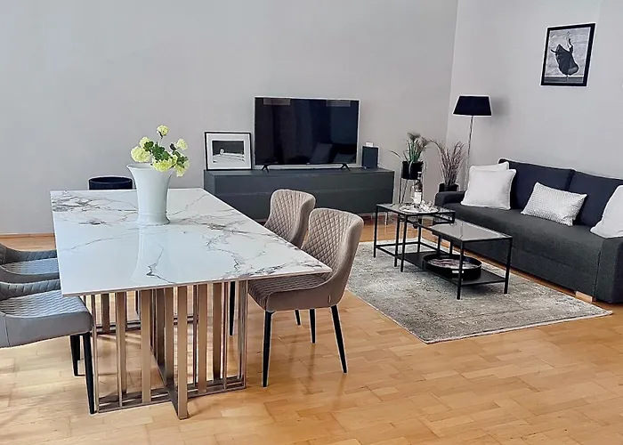 Apartamento 90qm Designerwohnung Mit Kueche Und Jacuzzi In Do-city Dortmund