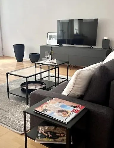 90qm Designerwohnung Mit Kueche Und Jacuzzi In Do-city Apartament Dortmund